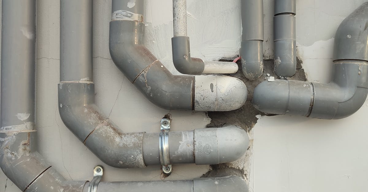 How do you fix a broken natural gas line?